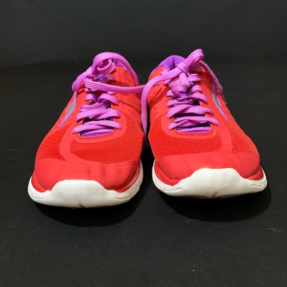 Gently used Avia running shoe - Picture 2 of 5